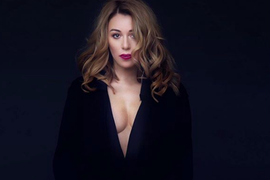Алена Апина